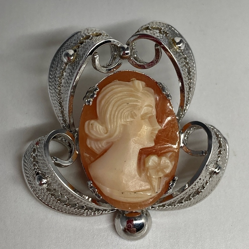 Sterling Silver Vintage Cameo Brooch - Picture 2 of 11